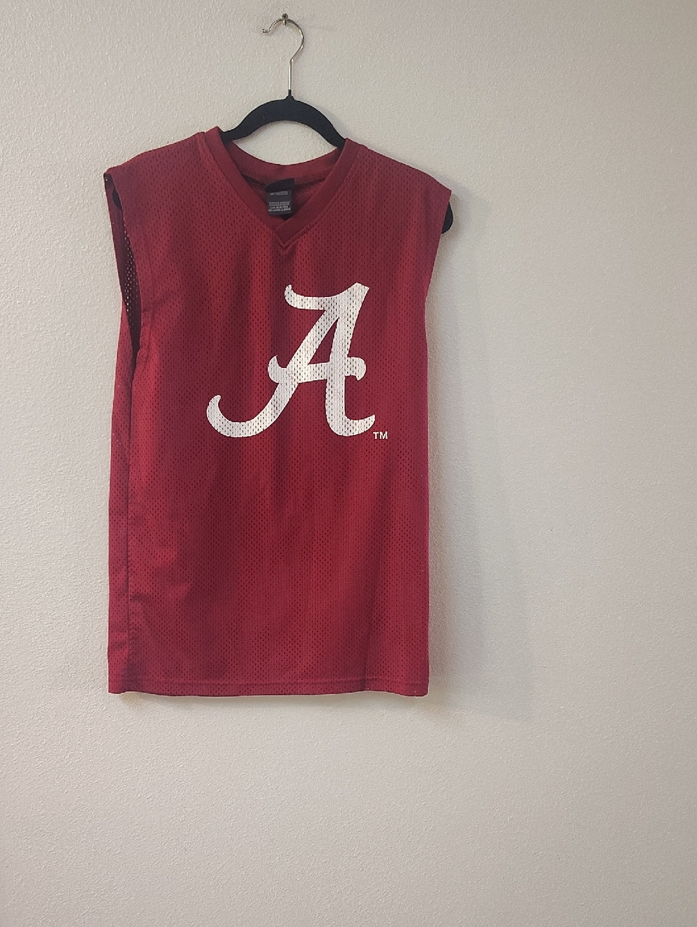 Pro Edge Red Mesh‎ Athletic Jersey Tag Detail 244